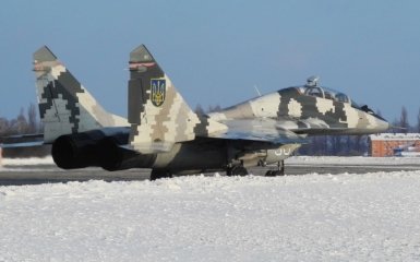 В бригадах тактической авиации состоялись первые летные смены 2016 (6 фото)