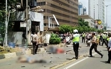 Террористы ИГИЛ взяли на себя ответственность за нападения в Джакарте