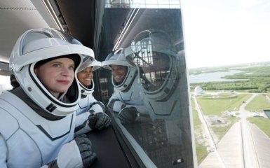 SpaceX впервые запустила в космос гражданскую миссию