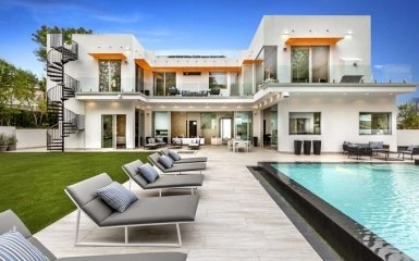 У Лос-Анджелесі виставили на продаж будинок, де знімали «Ла-Ла Ленд»