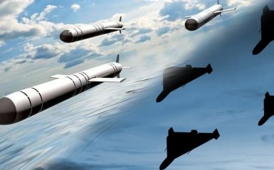 Армія РФ запустила по Україні понад 40 ракет та близько 70 дронів
