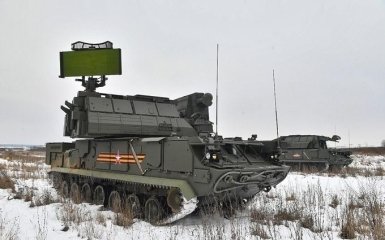 Армія РФ продовжує перекидати ешелони військової техніки до Білорусі