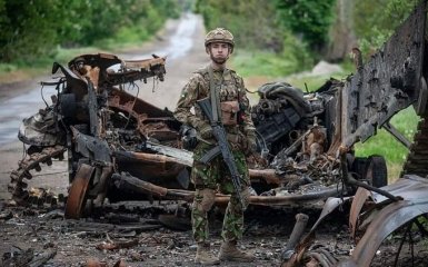 Війська РФ намагаються наступати в напрямку Бахмута і Лимана на Донбасі — Генштаб