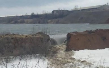 У Росії ціле село затопило фекаліями — реакція соцмереж
