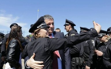 Аваков порадував мережу своїм селфі: опубліковано фото