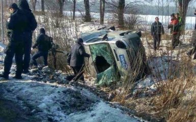 В мощном ДТП на трассе Киев-Одесса разбились 5 авто: появились фото