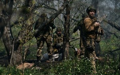 Рада планирует пересмотреть зарплаты военным — что может измениться