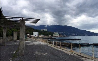 Окупанти в Криму знову занепокоїлися порожніми пляжами та курортами