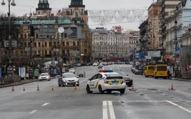 В центре Киева перекрыли движение: появилась карта