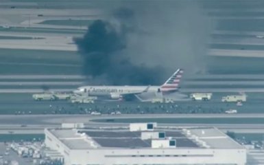 У США літак загорівся під час зльоту, десятки постраждалих: з'явилися вражаючі відео