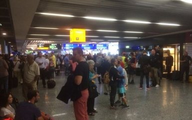 Таємничий пасажир став причиною евакуації аеропорту у Франкфурті: опубліковані фото і відео