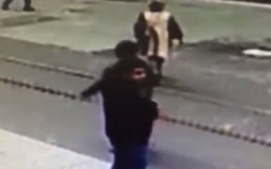 Последние секунды жизни террориста из Стамбула: появилось новое видео взрыва