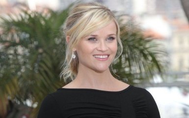 Голливудская звезда засветилась на отдыхе в вышиванке: опубликованы фото