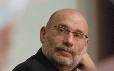 Знаменитый писатель объяснил, почему он не хочет возвращаться в Россию