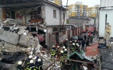 Сильный взрыв произошел в Киеве, есть жертва: появились фото и видео