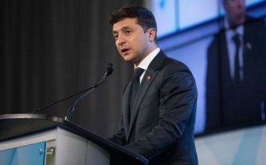 Зеленський відповів на вимогу Путіна внести зміни до Конституції