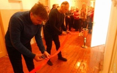 Торжественное открытие туалета под Одессой стало хитом сети: опубликованы фото