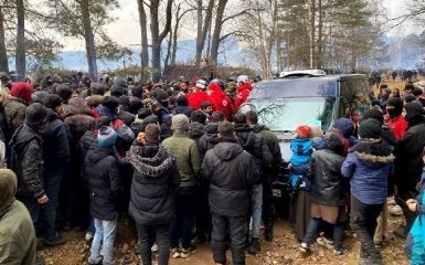 Польша обвинила Беларусь в попытках прорыва на границе