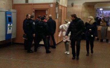 В київському метро обстріляли поліцейського: з'явилися подробиці
