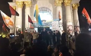 В центре Киева проходит Марш добровольцев: ОНЛАЙН-ТРАНСЛЯЦИЯ