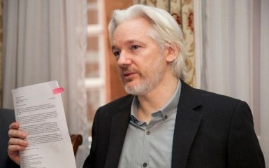 Лондон отказался выдать Ассанжа США, где ему грозит 175 лет тюрьмы