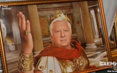 Пшонка так и не смог избавиться от тяги к золоту: появилось видео