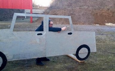 Тренування патрульних стрільбі по машинам: опубліковані фото