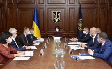 Венедиктова срочно вызвала к себе Авакова на главу СБУ – что происходит