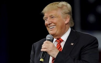 Фейковый твиттер Трампа на русском стал хитом соцсетей