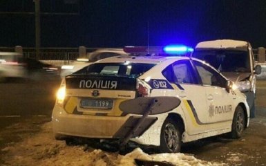 В Киеве полицейские попали в ДТП: появились фото