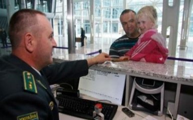 В Госпогранслужбе объяснили правила осуществления безвизовых поездок в ЕС для детей