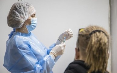 Количество больных коронавирусом в Украине 16 сентября обостряет эпидемию