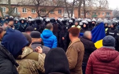 Евакуація з Уханя - що відбувається в Нових Санжарах