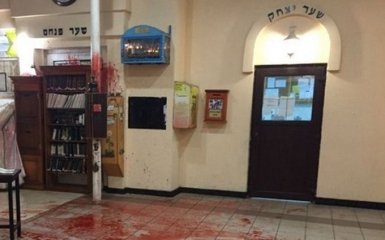 Полиция показала мужчину, напавшего на синагогу в Умани