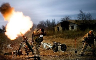 Опубликовано впечатляющее видео ночного боя на Донбассе