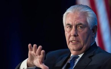 Тиллерсон в Москве потребовал от России выполнения Минских соглашений