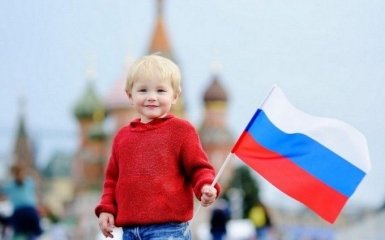 Держава не просила вас народжувати: російська чиновниця відзначилася скандальною заявою про дітей