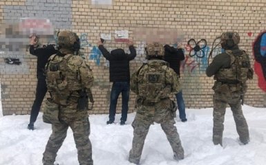 СБУ разоблачила на Киевщине ячейку ИГИЛ — видео