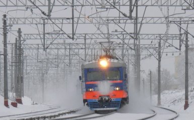 В Хмельницком нашли снаряд возле железной дороги