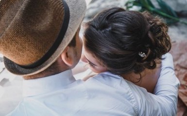 Психологи рассказали про 30-секундную привычку, которая спасет вашу любовь