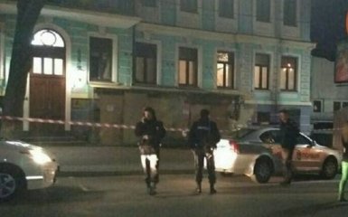 У поліції розповіли подробиці нічного вибуху в центрі Києва