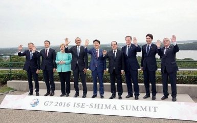 Макрон объяснил Путину, когда Россия сможет вернуться в состав «большой восьмерки»