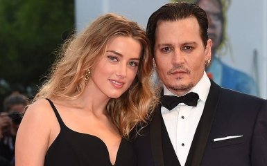 На екс-дружину Джонні Деппа подали в суд через відмову роздягнутися