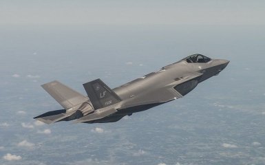 Пентагон вперше замислився про постачання Україні винищувачів