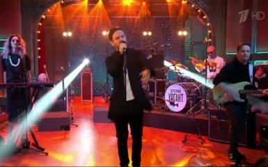 "Дурний хлопчик": в Україні жорстко оцінили відео зі своїм співаком у Росії