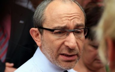 Соцсети взбудоражил Кернес в дневниках первоклашек: опубликованы фото