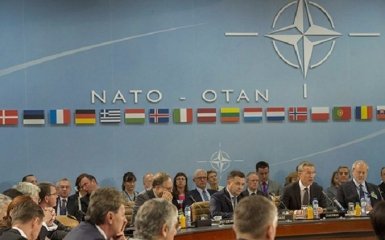 Україна буде в НАТО: Парубій підписав закон про національну безпеку