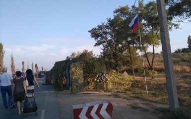 Українець розповів про знущання ФСБ на КПП в Криму