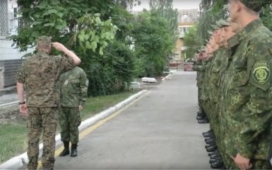 В сети появилось яркое видео учений полиции на Донбассе