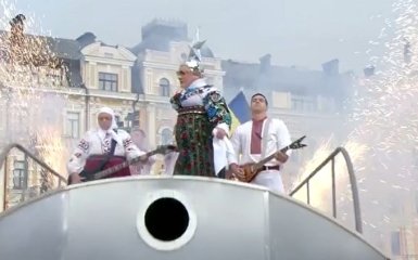 Українські зірки подарували неймовірний сюрприз на День Незалежності - яскраве відео